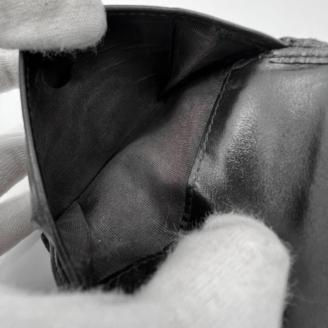 【希少美品✨】 プラダ 二つ折り財布 サフィアーノ ゴールドロゴ ブラック 黒