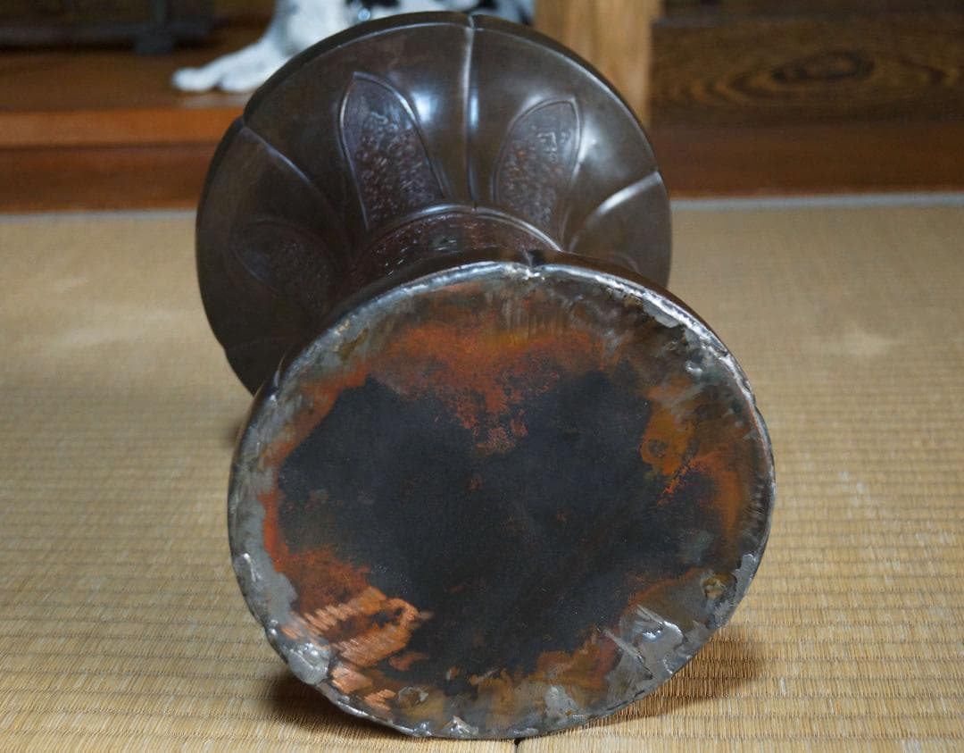 中国古美術 清 古銅大型陽刻『鳳凰祥瑞文』 尊式花生花器 葵口双耳 唐物