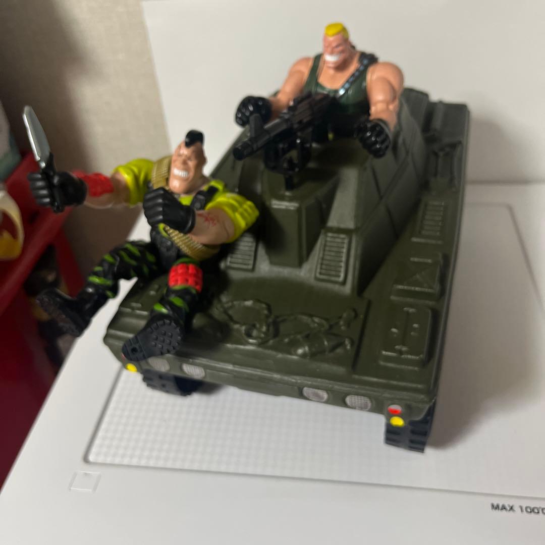 スモールソルジャーズ　ブリック.バズーカ＆ニック.ニトロ　+走行タンク