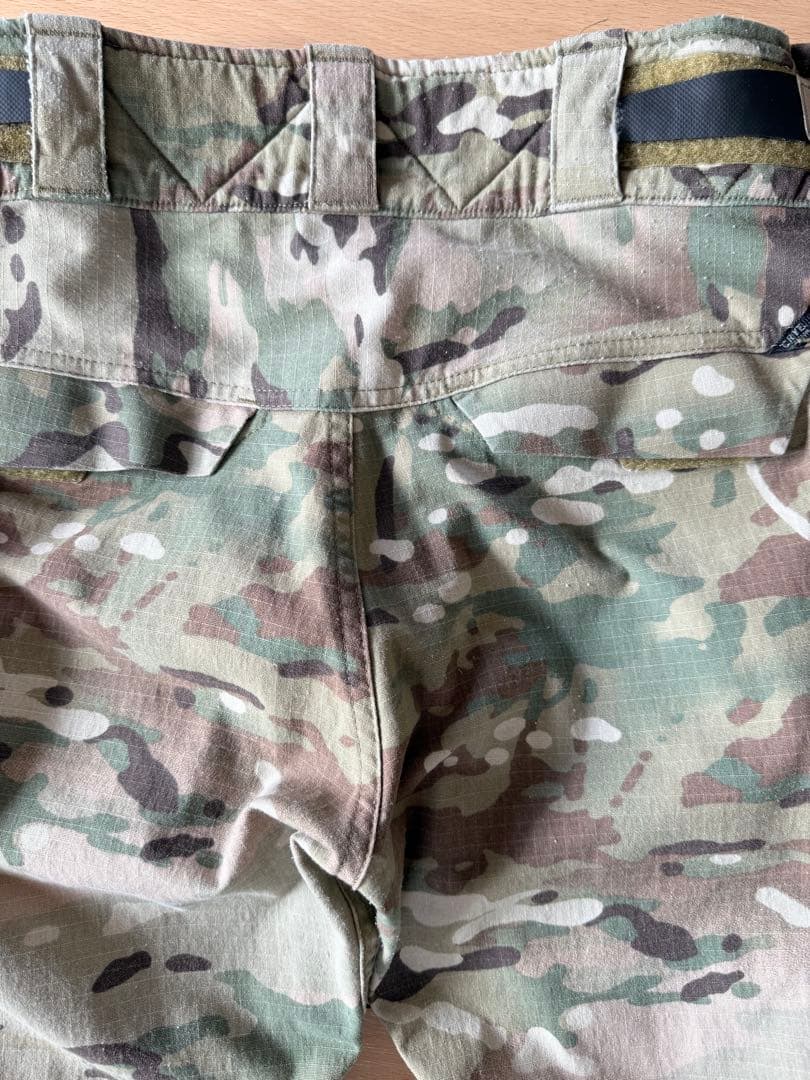 「実物」crye precision G4 コンバットパンツ　マルチカム30-S