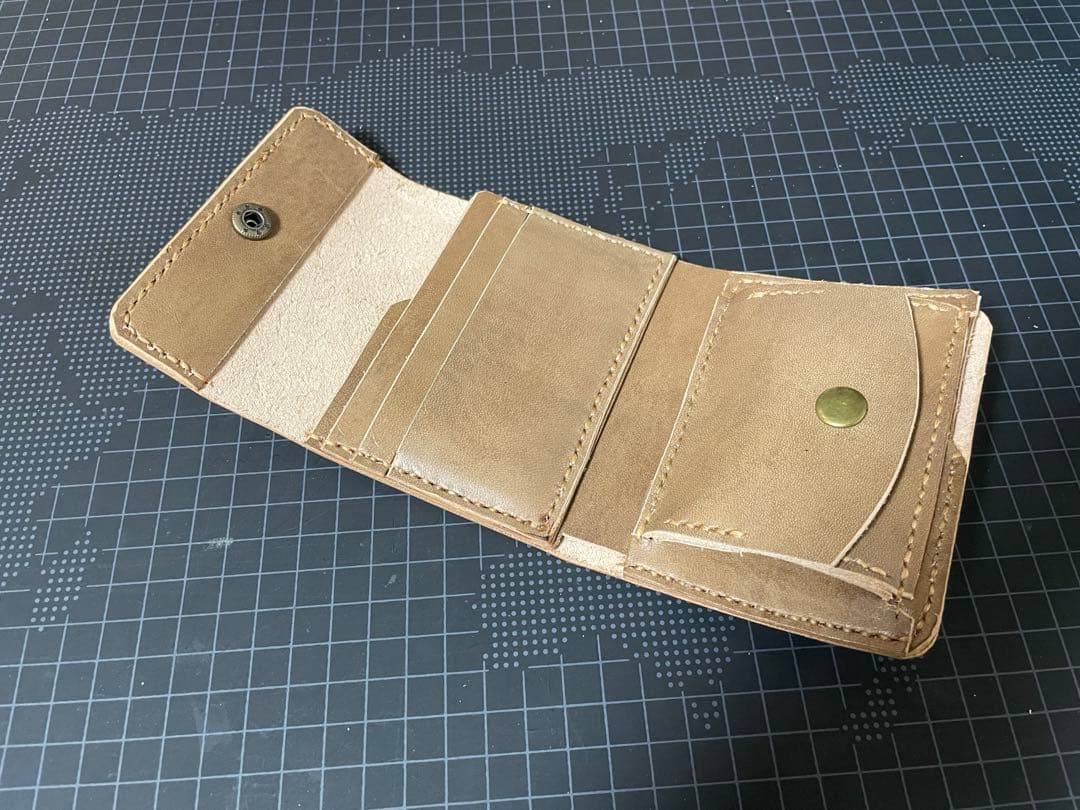 ヌメ革　レザークラフト　ショルダーバッグ　ミドルウォレット　バッグのみ