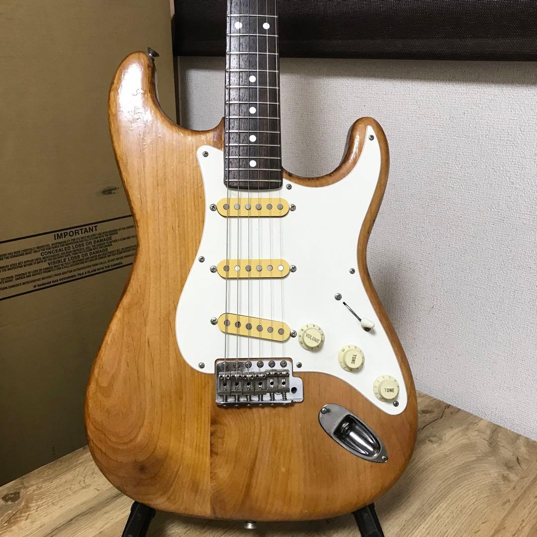 Fender Japan ストラト ST-500VR Refinish 中古品