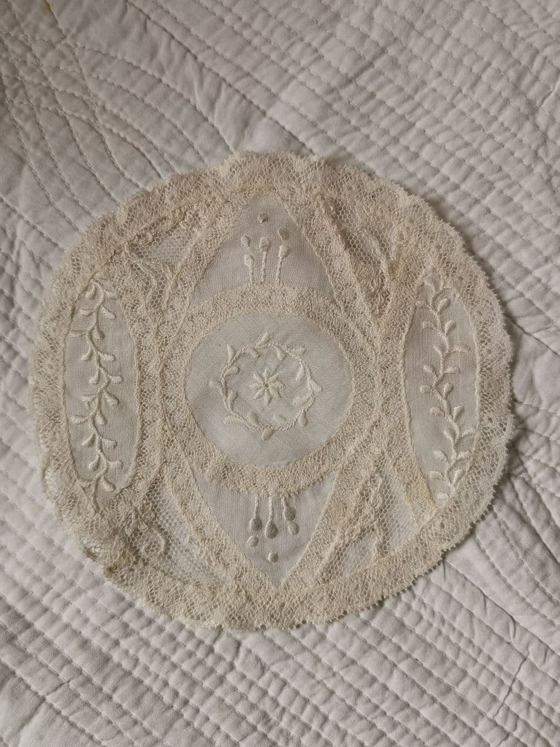 アンティーク ノルマンディーレース 小さなドイリー フランス エンブロイダリー