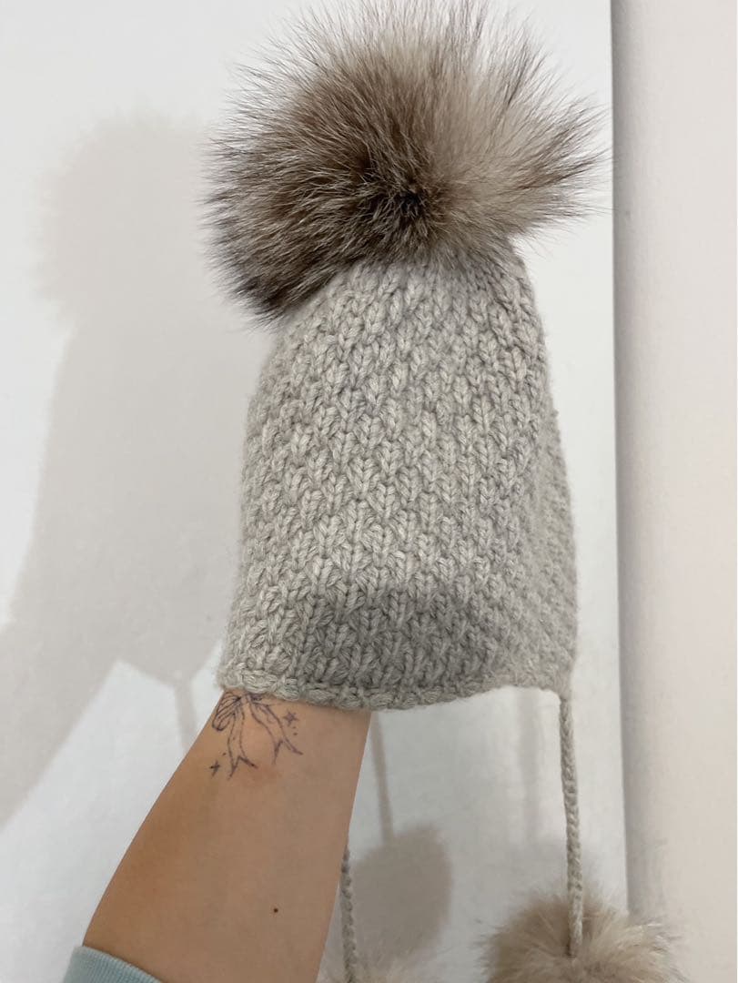 最終価格 INVERNI 3ツポンポンニット帽　ニット帽