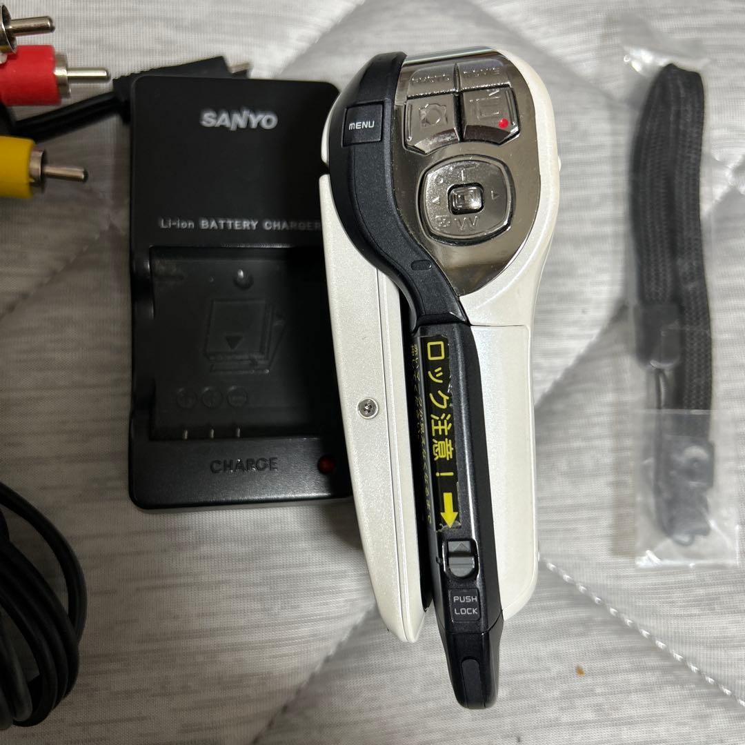 SANYO Xacti CA65 デジタルムービーカメラ　DMX-CA65（W）