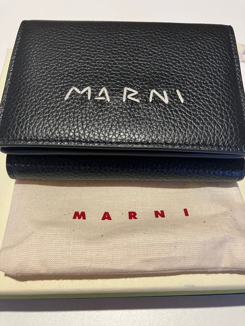 K*o様 marni マルニ 三つ折り財布 ブラック