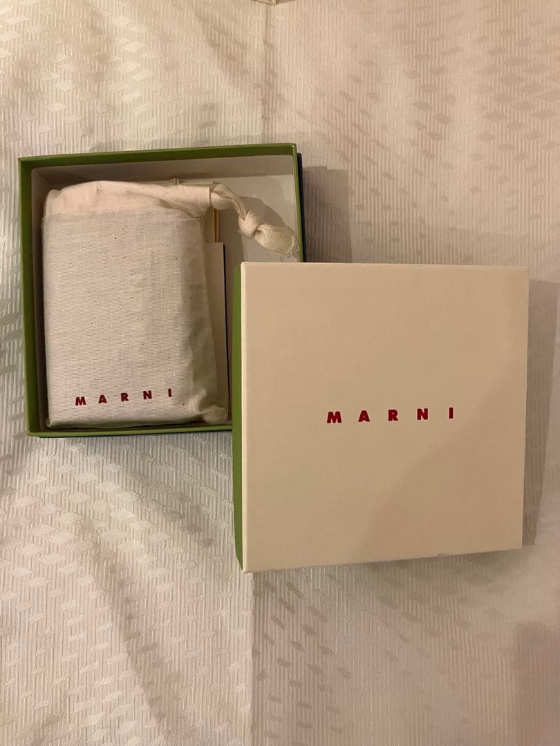 K*o様 marni マルニ 三つ折り財布 ブラック