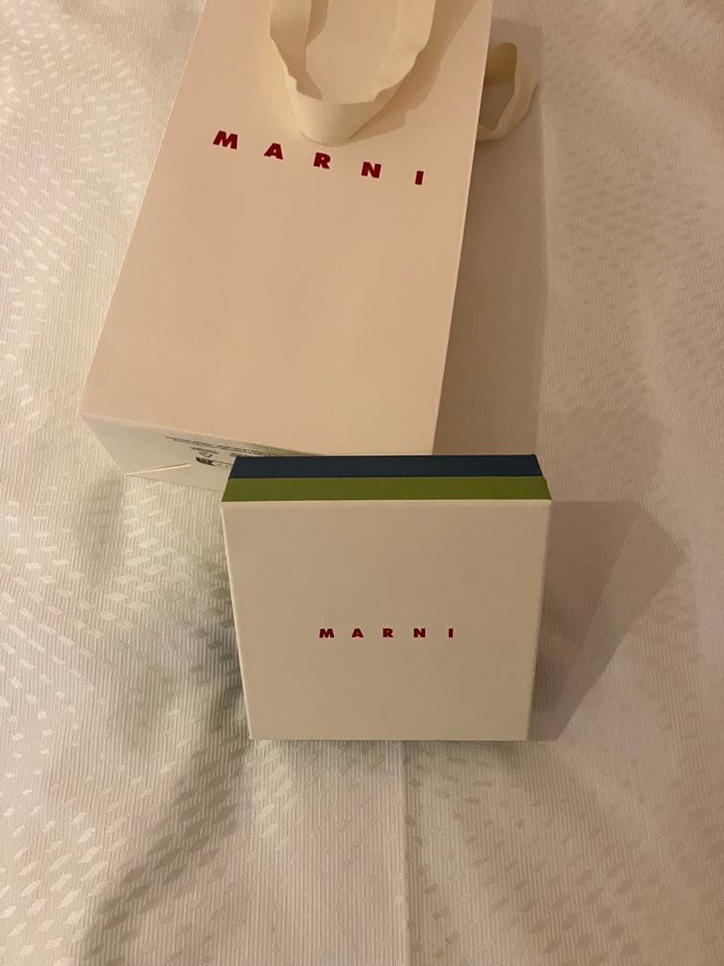 K*o様 marni マルニ 三つ折り財布 ブラック