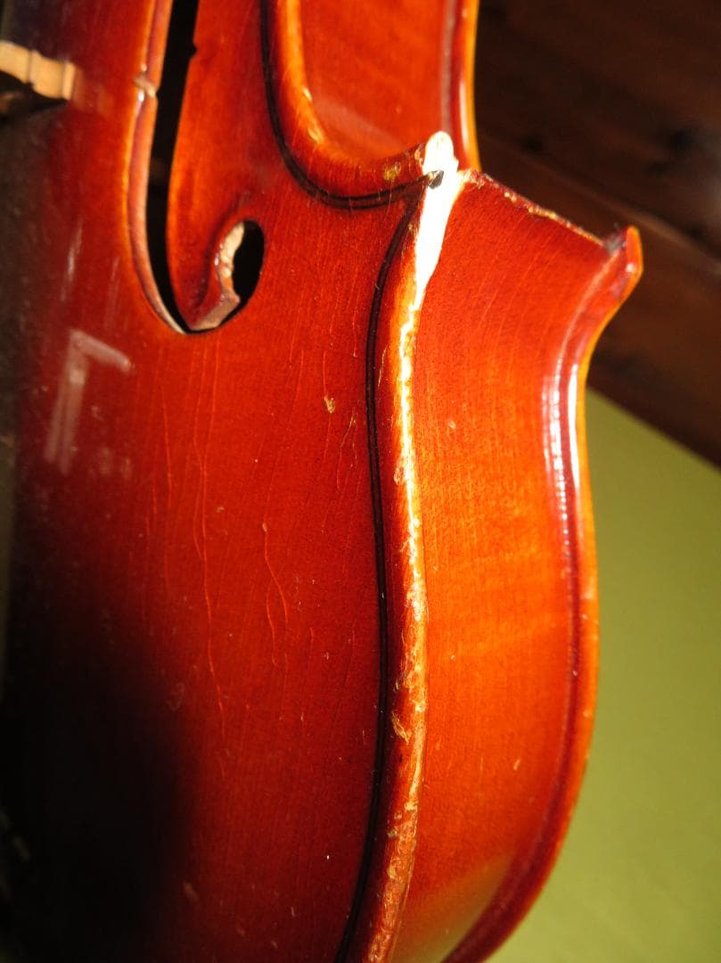 SUZUKIバイオリン　no特.2　 1971 年製　サイズ：4/4　欠けあり