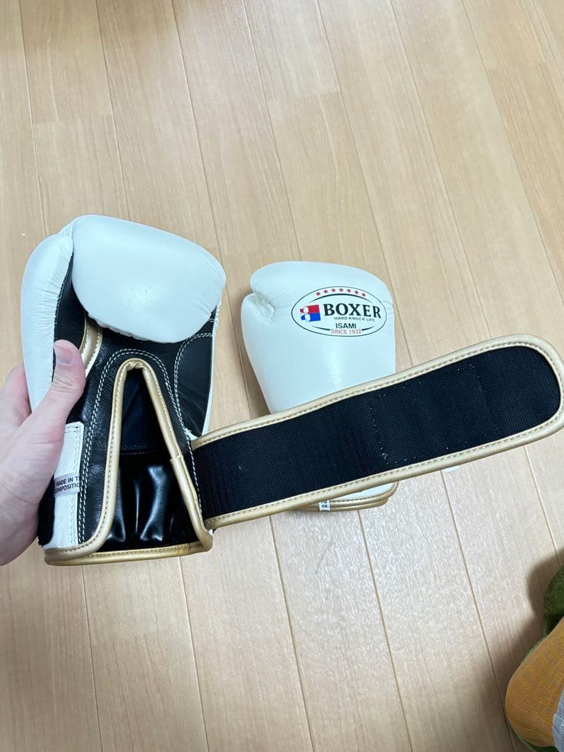 ISAMI 10oz ボクシンググローブ