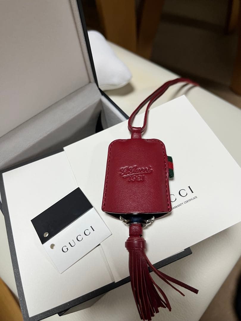 GUCCI ペンダントウォッチ タッセル付き