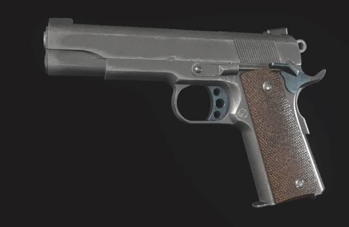 バイオハザード8 ヴィレッジ「 M1911 」東京マルイ MEUピストル