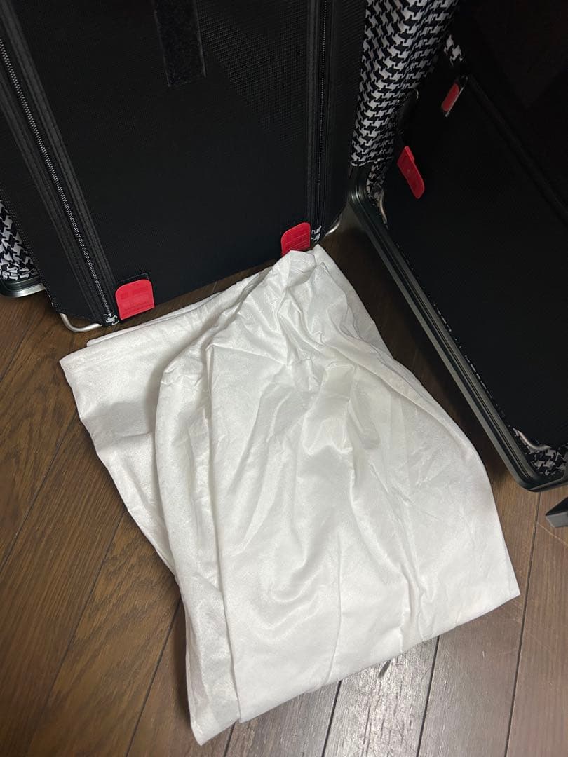 新品! INV1811イノベーター アルミ　スーツケース36L 機内持込可