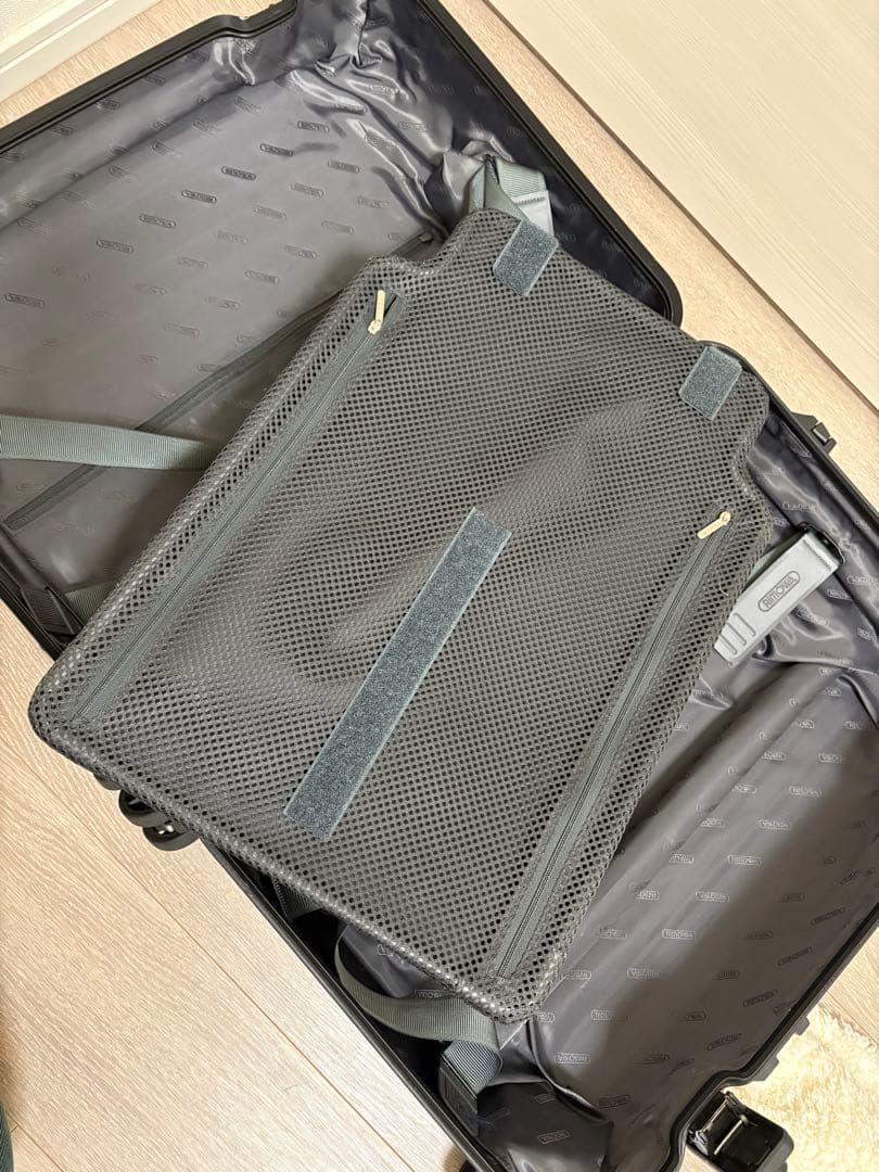 RIMOWA TOPAS リモワ トパーズ ステルス スーツケース 機内持込可