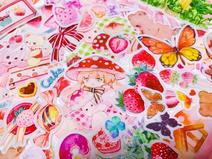 可愛いい❤️❤️フレークシール( ⸝⸝•ᴗ•⸝⸝ )くまさんといちごがいっぱい♡♡