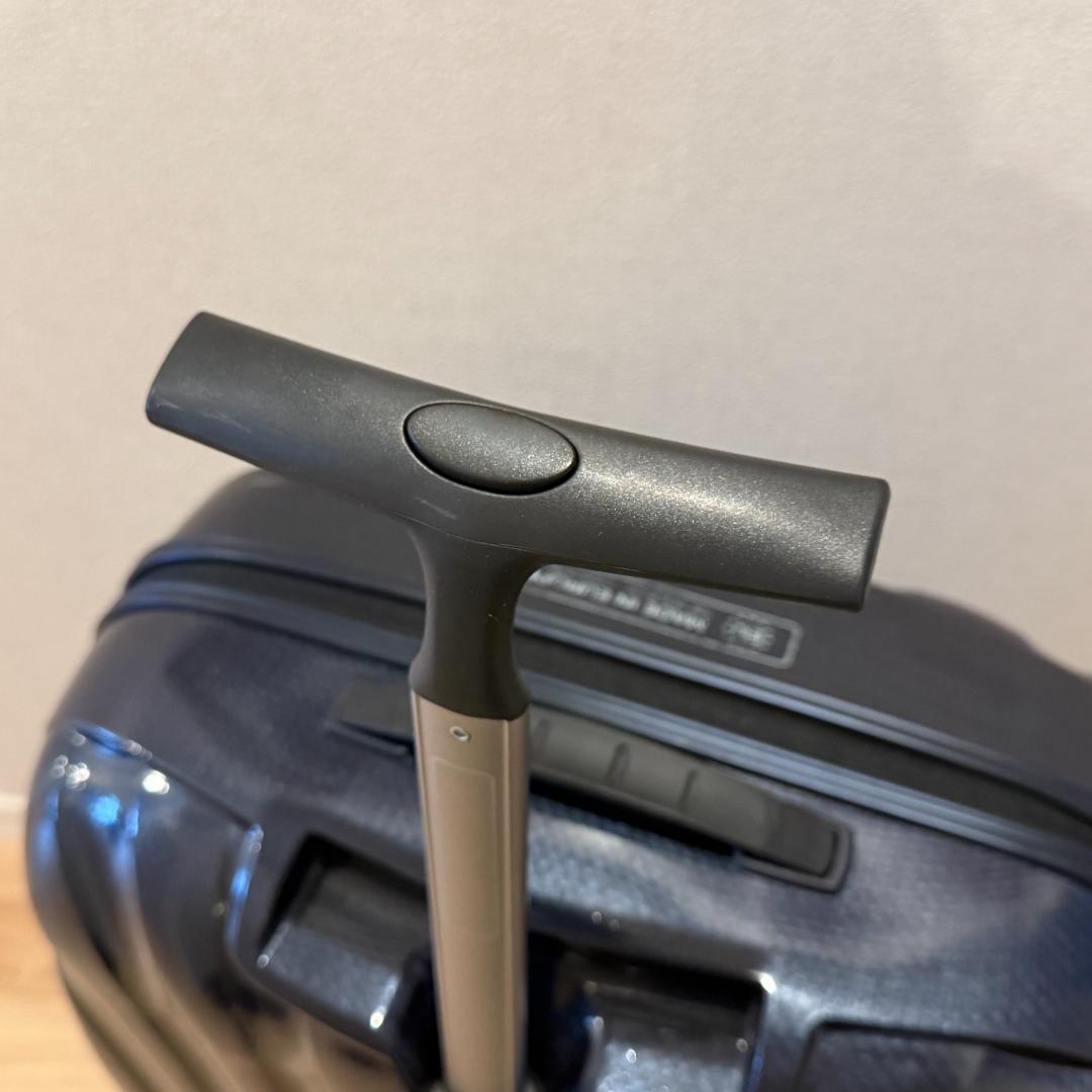 サムソナイト コスモライト 68L / 69cm スピナー ミッドナイトブルー