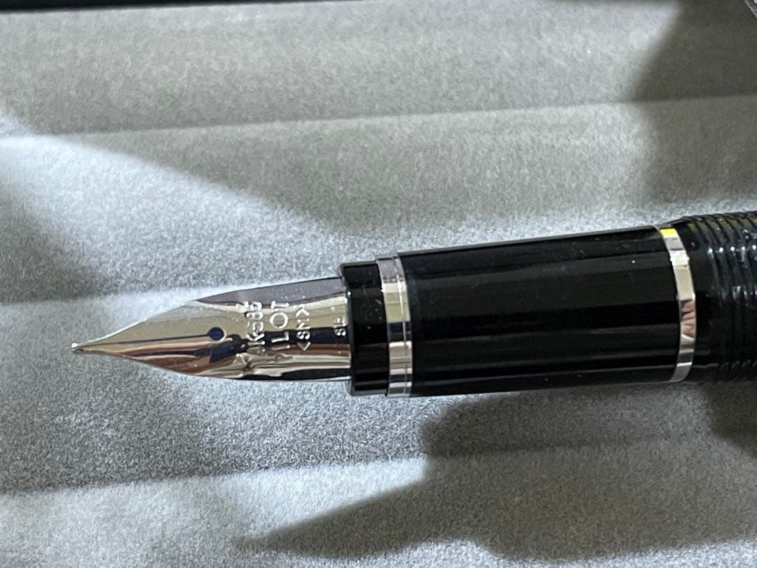 PILOT エラボー金属軸　中字軟　SM