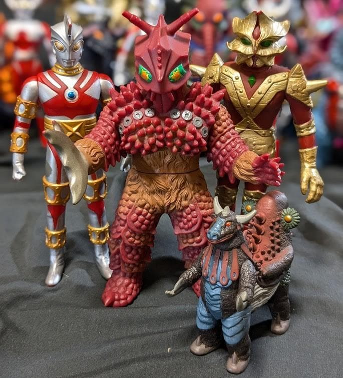 ウルトラマンＡ＆登場超獣・異次元人（バンダイ）ソフビ18体セット＋１