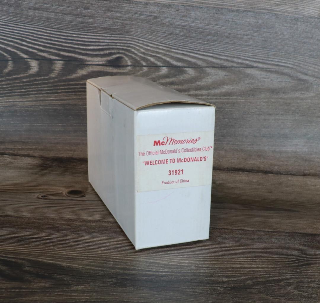 【ヴィンテージ】マクドナルド　アンティーク雑貨 ロナルドとマクドナルドのバン