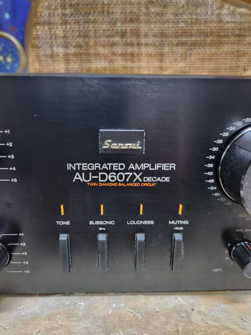 Tran　レストア超美品プリメインアンプAU-D607X DECADE