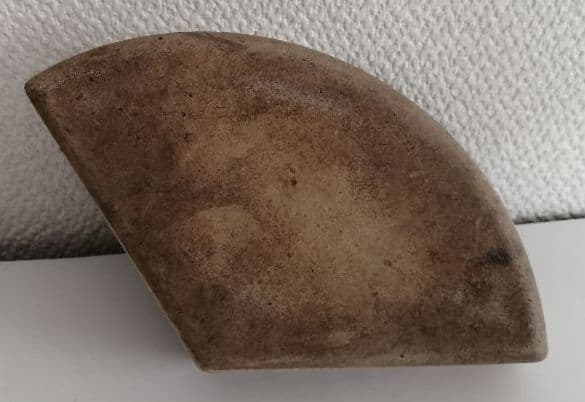 焼物　扇形小物入れ