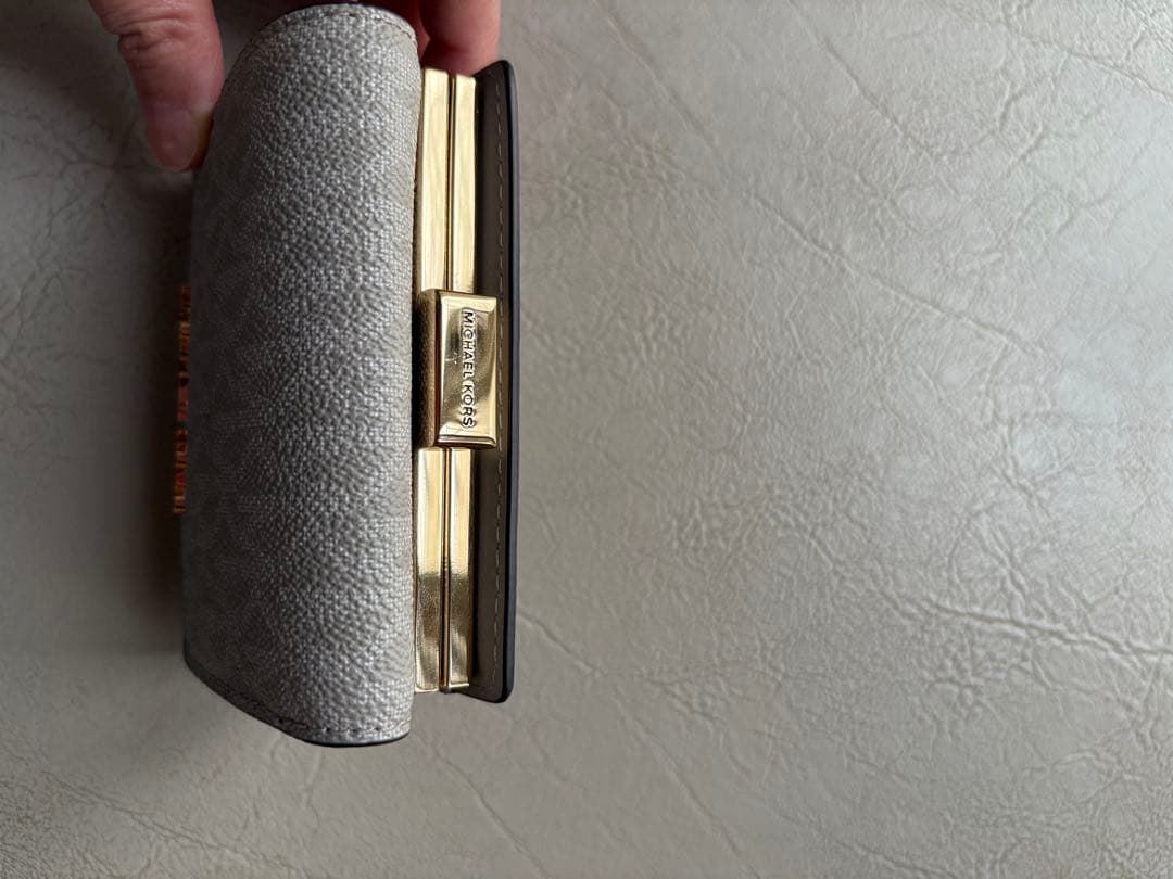 MICHAEL KORS グレー 三つ折り財布