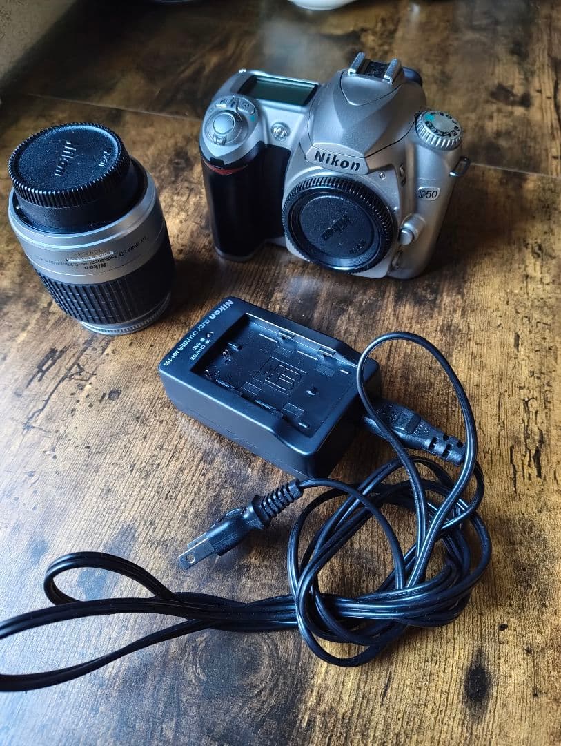 Nikon D50 ニコン シルバー 18-55 動作確認済
