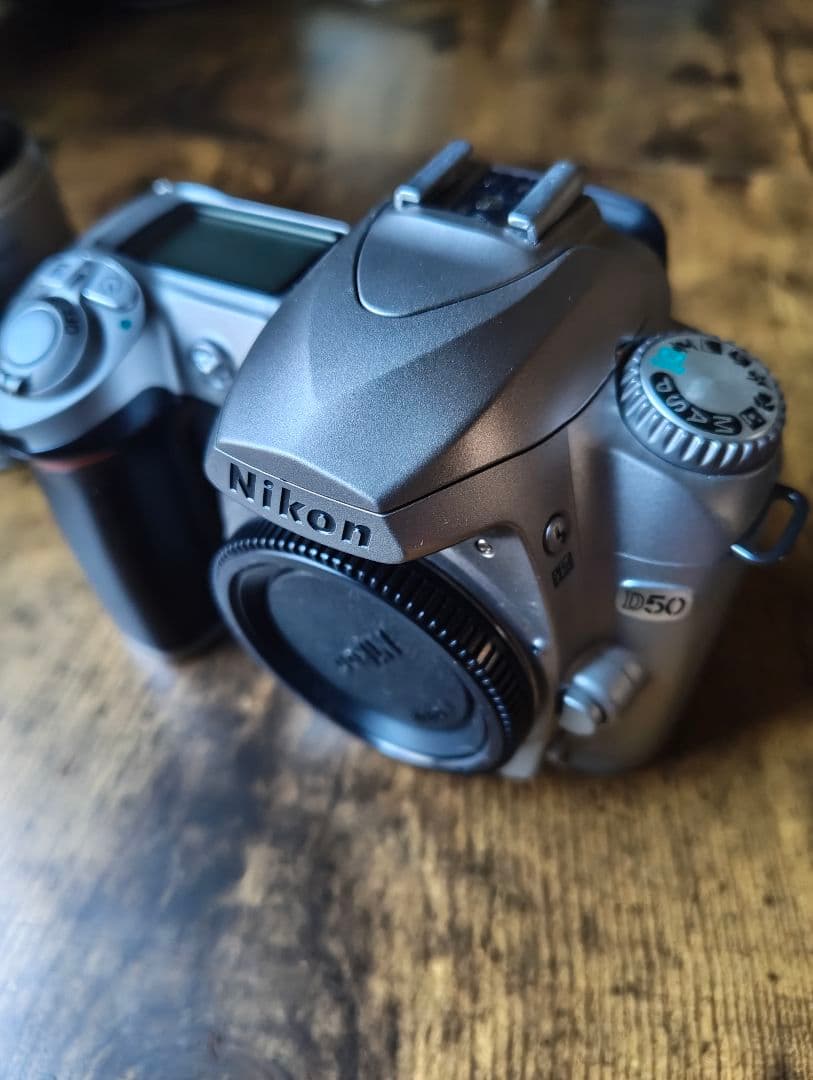 Nikon D50 ニコン シルバー 18-55 動作確認済