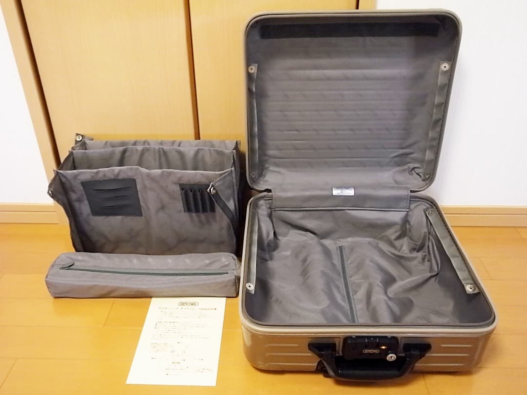 ◇リモワ サルサ ビジネス 23L 限定色 機内持込◇メンテ・クリーニング済