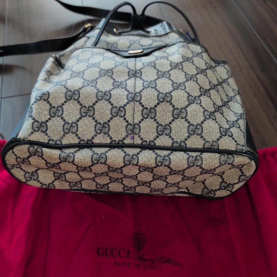 GUCCI　イタリア製　ＧＧ柄 ショルダーバッグ 保存袋付き