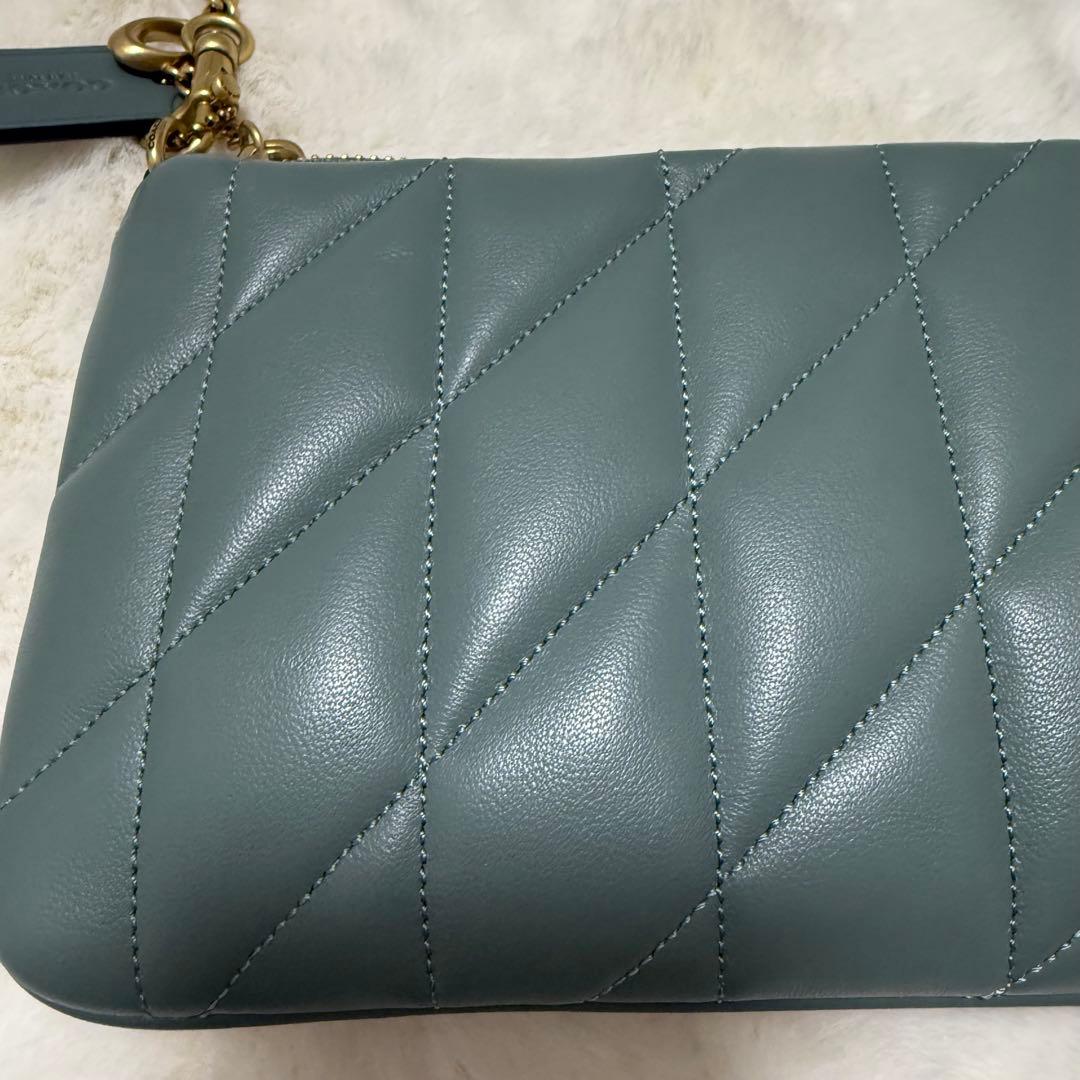 定価42,900円 COACH ショルダーバッグ　キルティング　チェーン