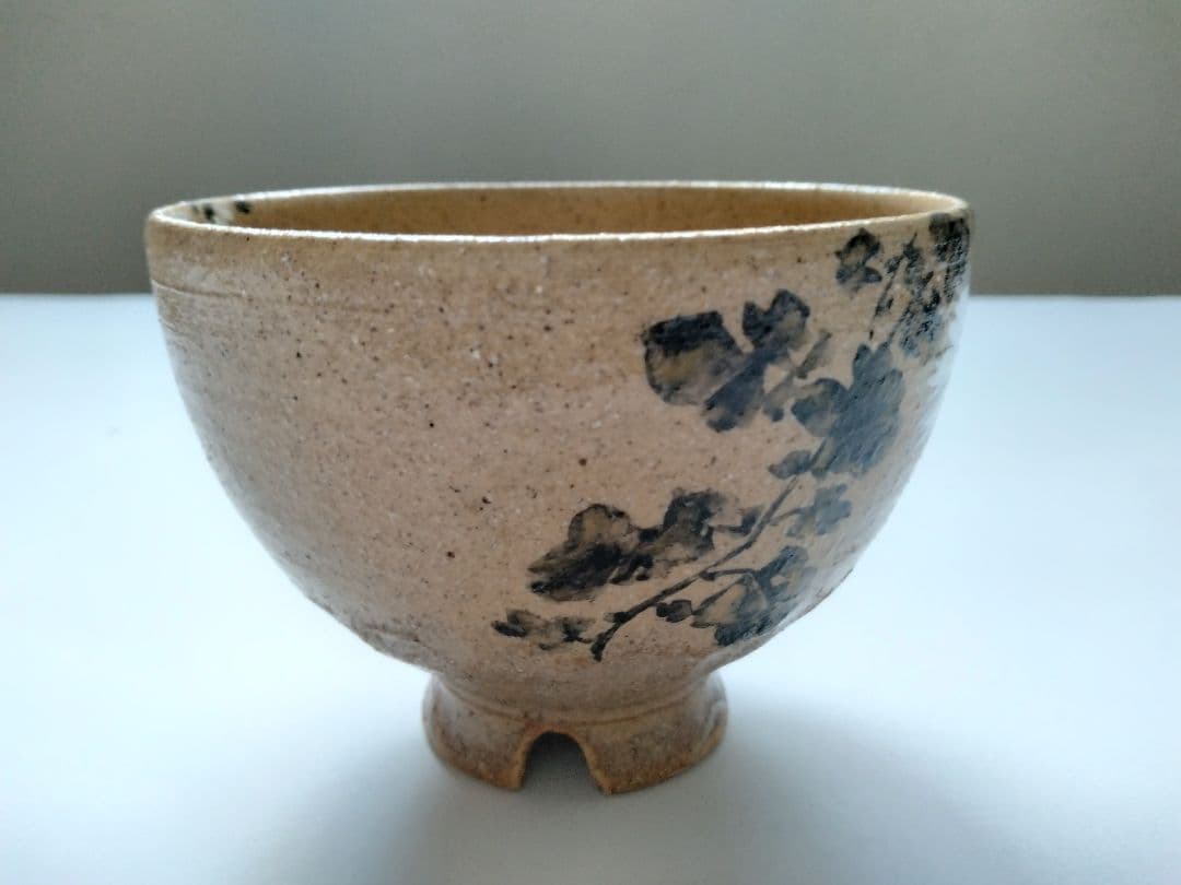 藤谷芳哉　白菊画 茶碗　水無月窯　抹茶碗　茶道具　共箱 共布 栞付 花紋様