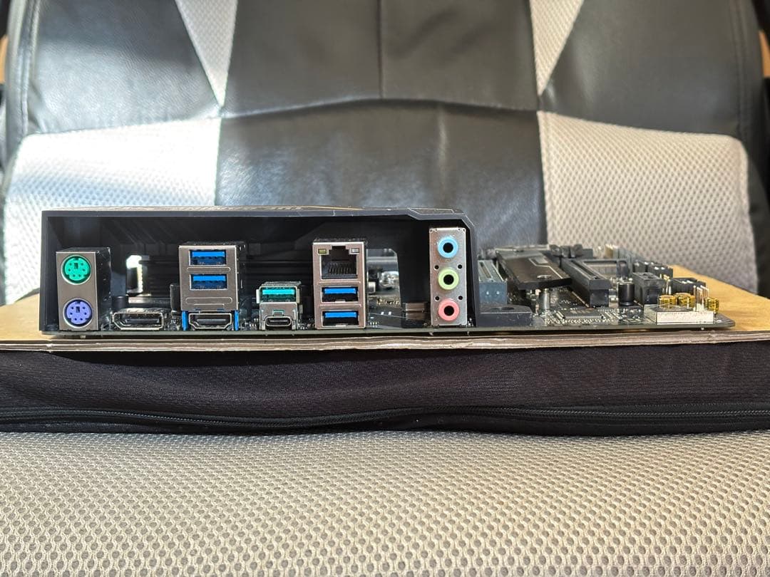 マザーボード　ASUS TUF Z390M-PRO GAMING