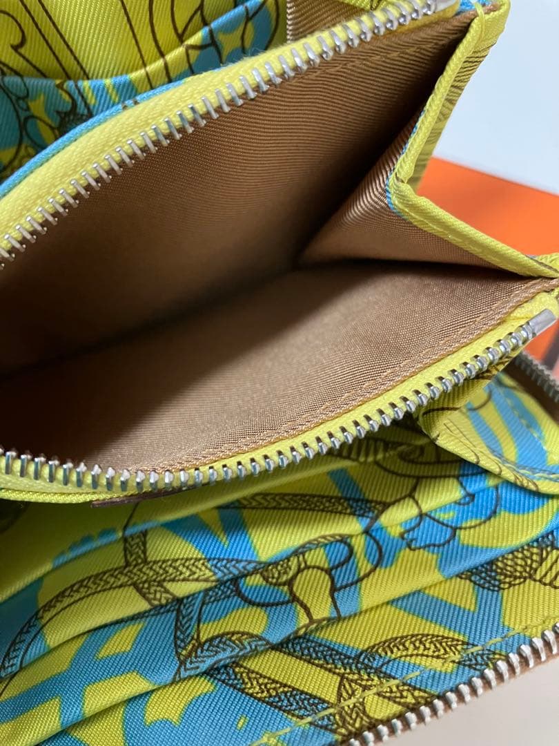 超美品★エルメス アザップ シルクイン コンパクト エプソン Z刻印 正規品