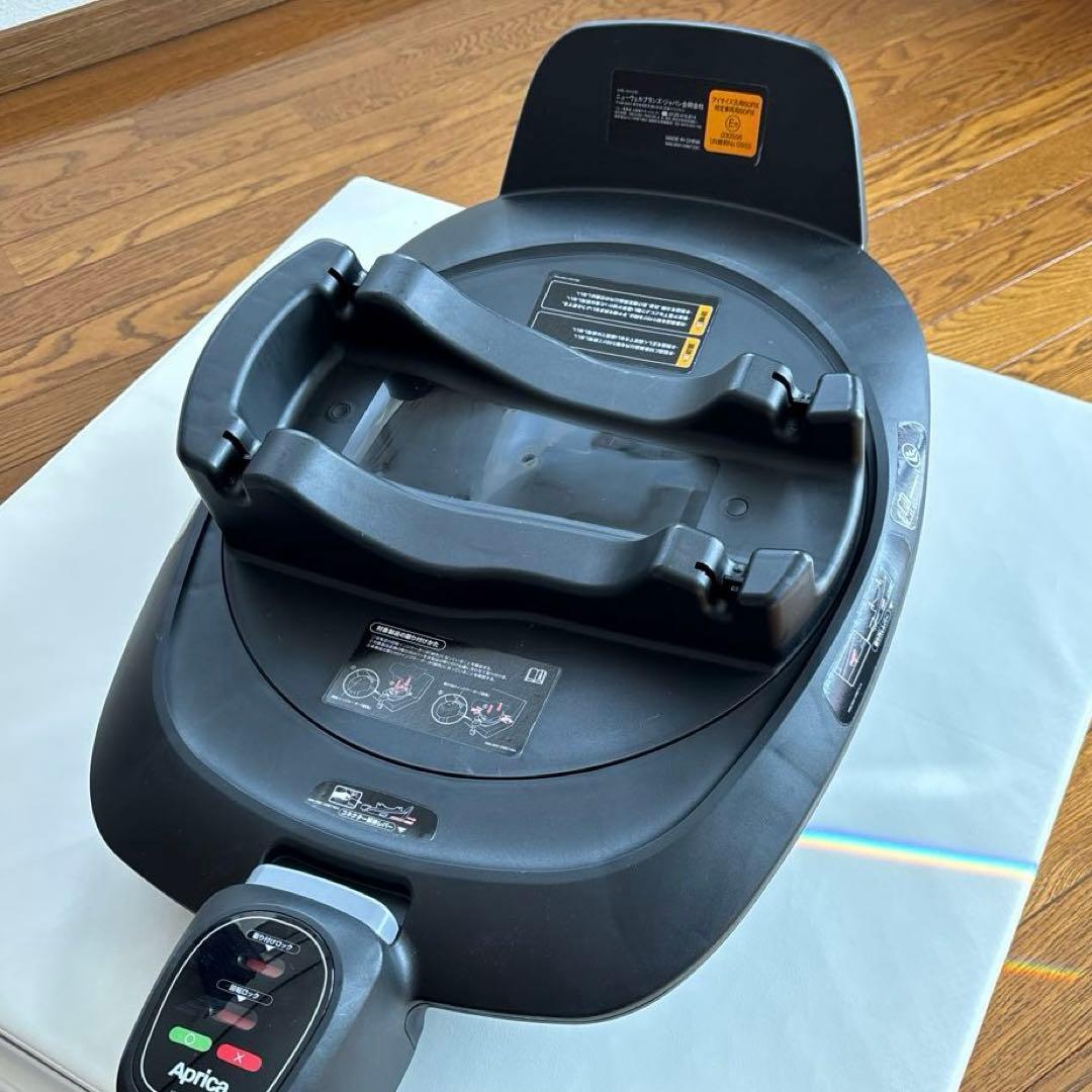 Aprica クルリラビッテエックス ブラック チャイルドシート　R129適合
