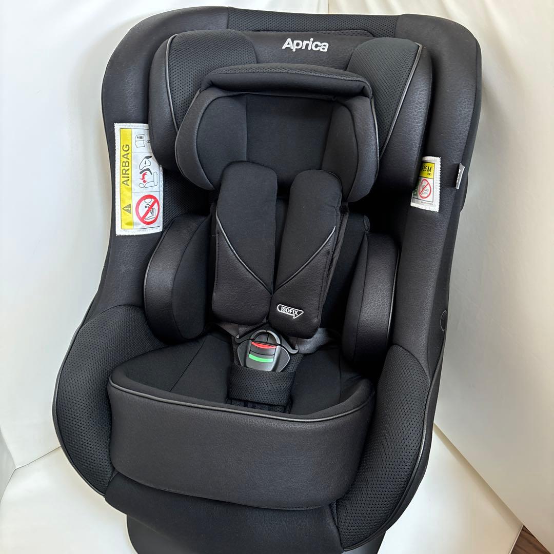 Aprica クルリラビッテエックス ブラック チャイルドシート　R129適合
