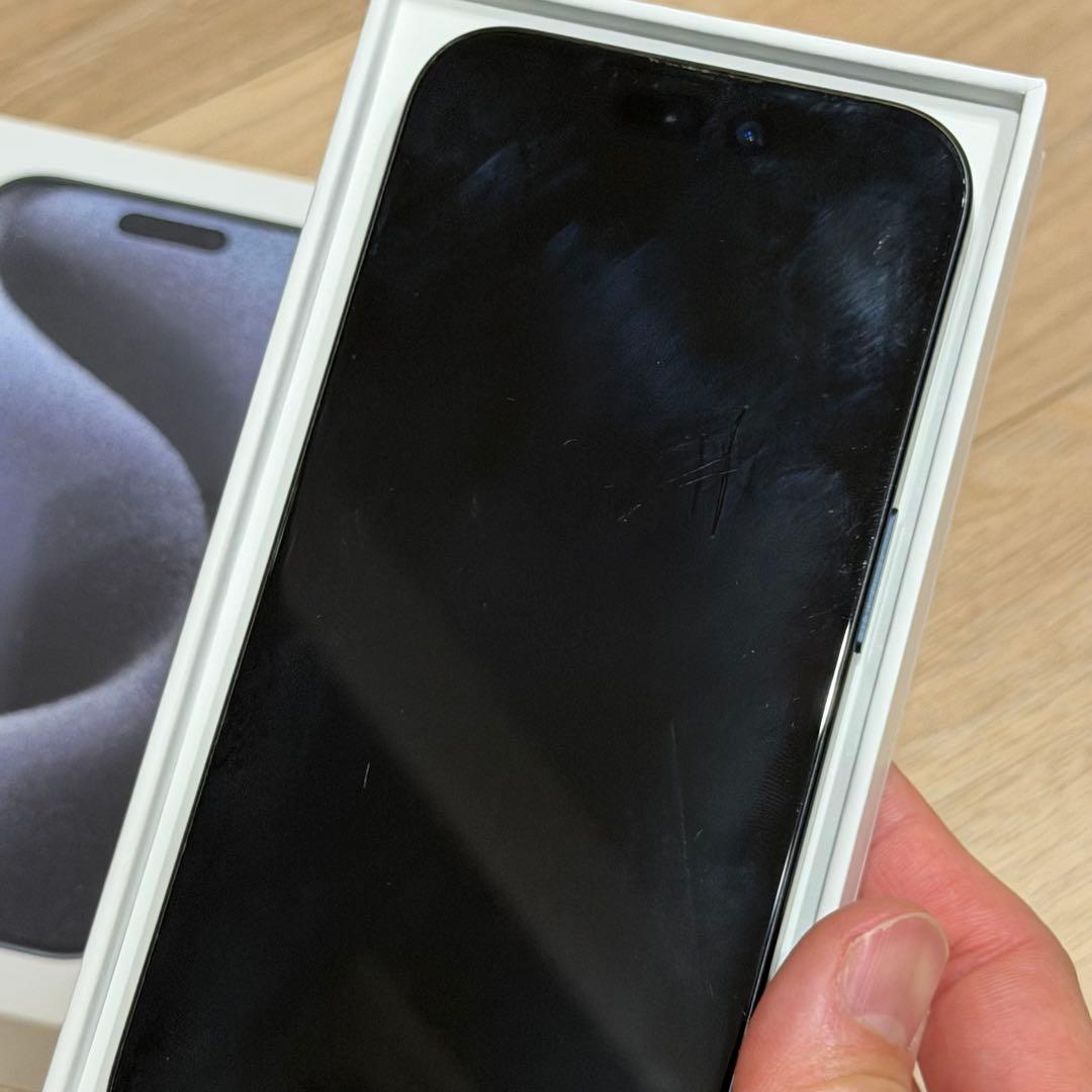 Apple iPhone 15 Pro ブルー 本体　256GB 美品