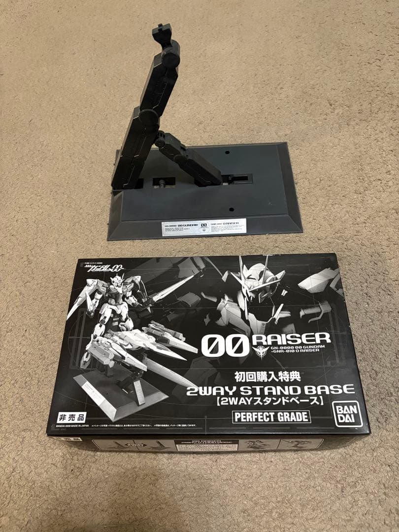 PG ダブルオーライザー　初回購入特典付き　組立済　ジャンク扱い