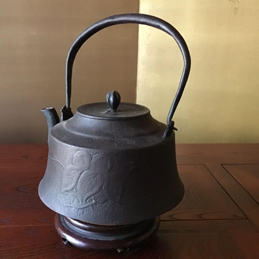 囲炉裏，火鉢様　時代物　大鉄瓶　3L容量