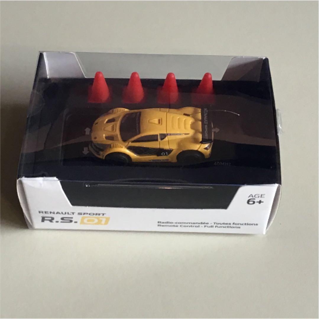 ルノー スポール R.S.01 ラジコン