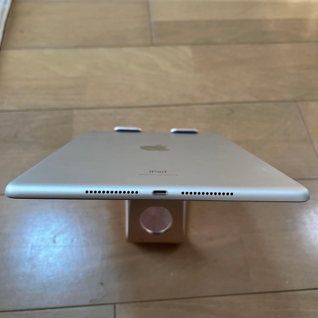 バッテリー新品同様96%iPad7世代Wi-Fi モデル 32G シルバー