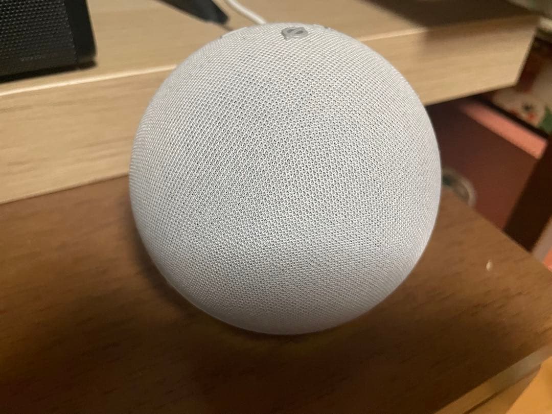 Amazon Echo Dot (第4世代) with clock