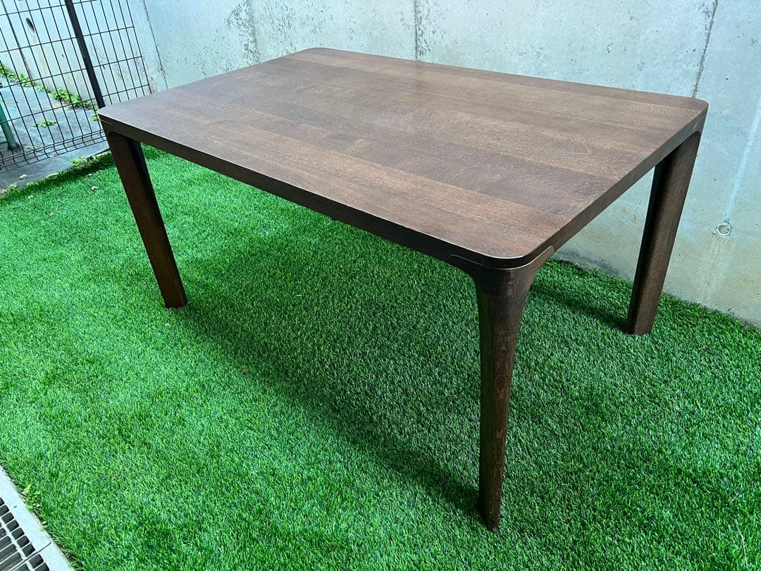 カリモク 60 家具　ダークブラウン 木製 ダイニングテーブル　4人用