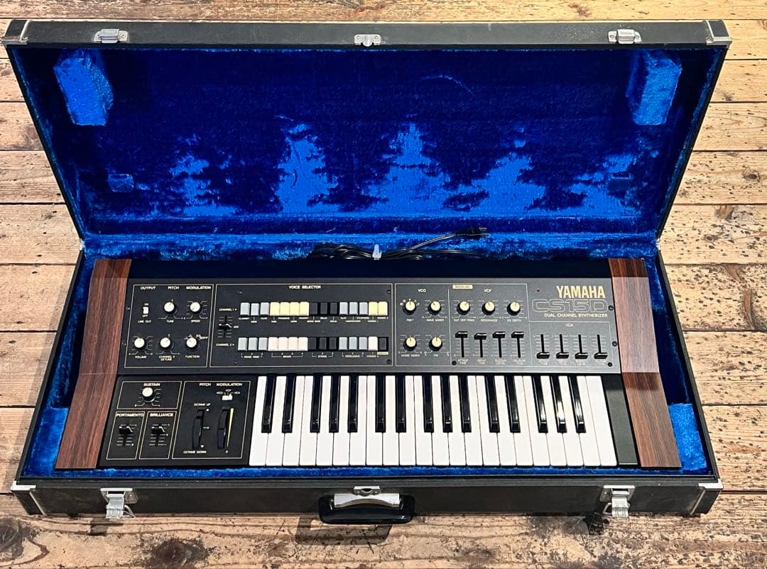 YAMAHA CS15D フォニックシンセサイザー ケース付き