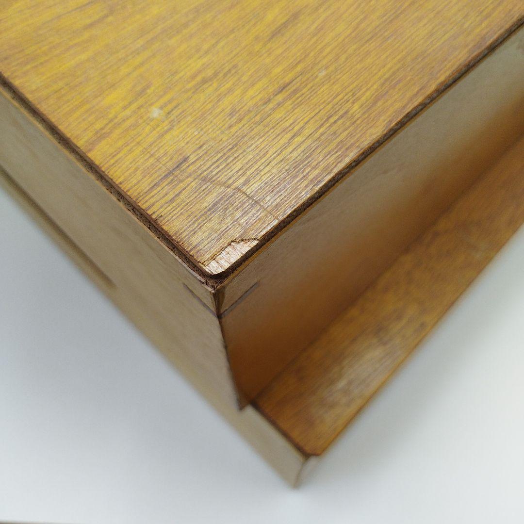 木箱　コレクション箱　岩石　石アート　化石　作品　陶器　収納　収集　整理　箱