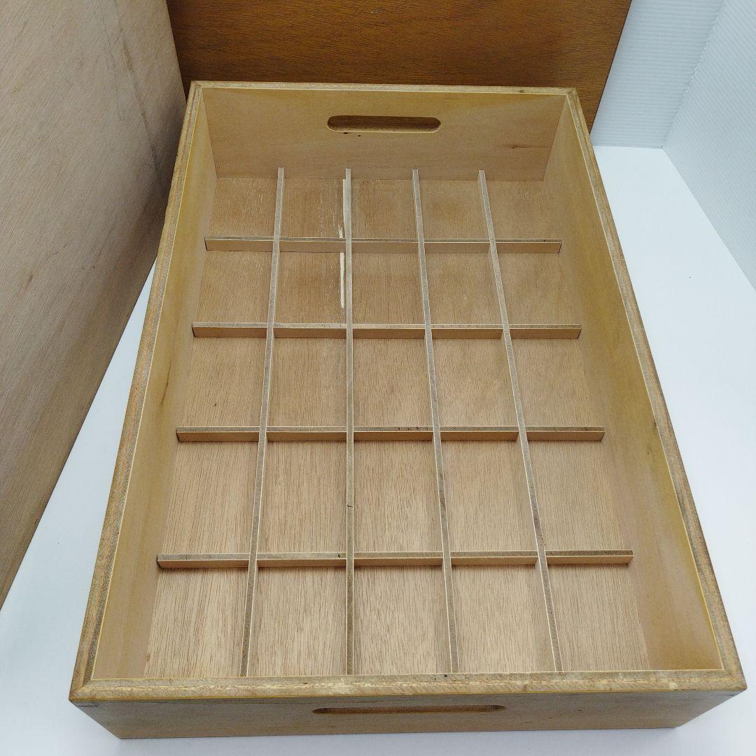 木箱　コレクション箱　岩石　石アート　化石　作品　陶器　収納　収集　整理　箱