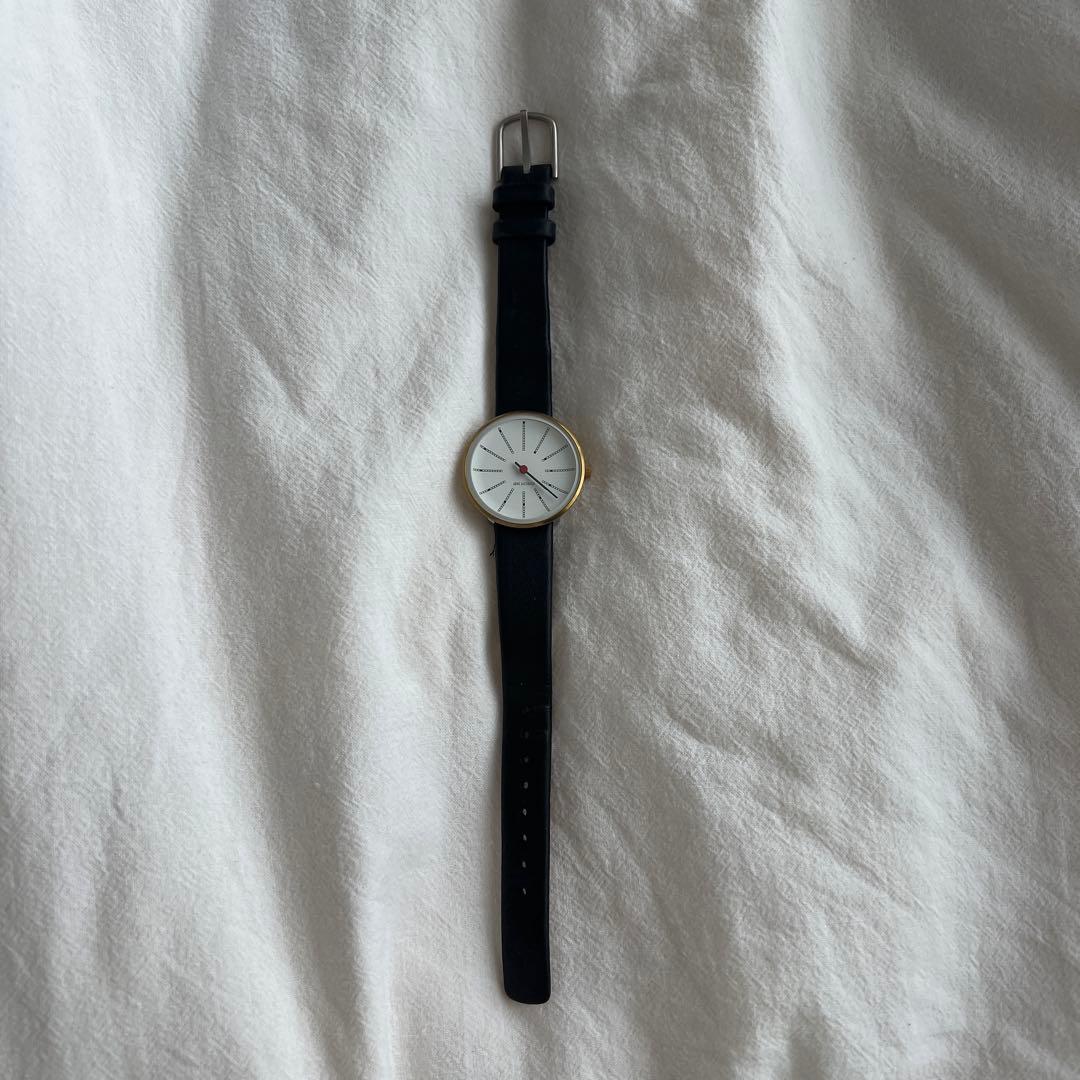 ARNE JACOBSEN レザーベルト時計 バンカーズ