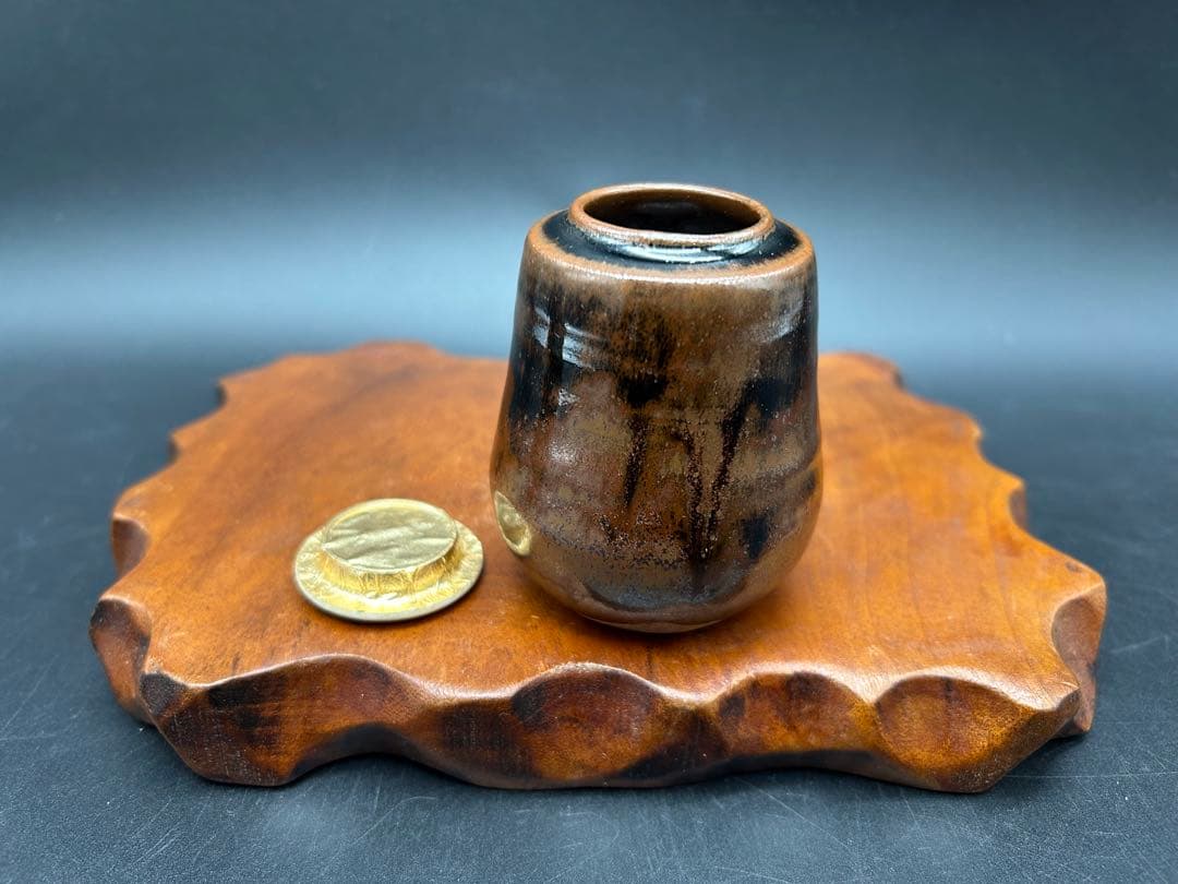 陶器　瀬戸焼　古瀬戸肩衝茶入　加藤作助造　仕覆付き　茶道具　茶道　印あり