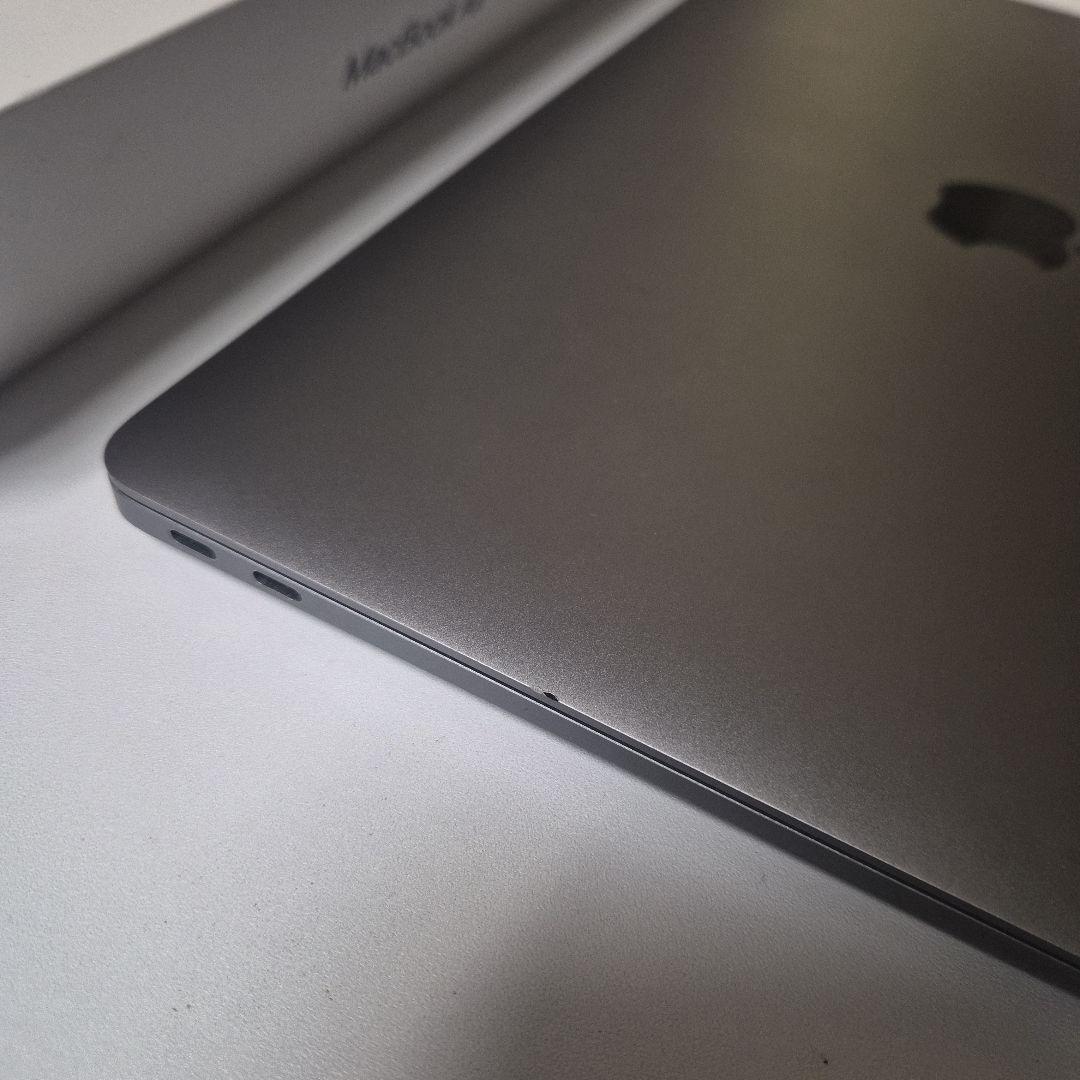 液晶割れ　MacBook Air M1 16GB/512GB 90% 2020