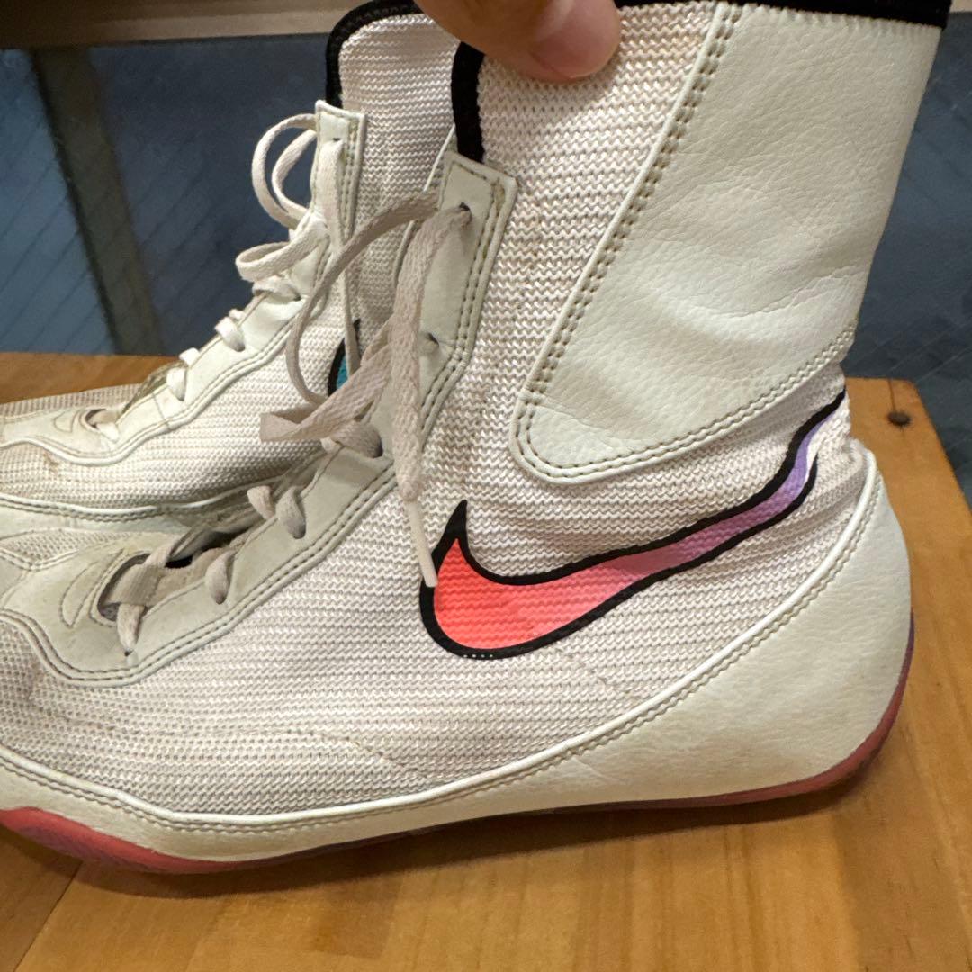 Nike ボクシングシューズ ハイカット ホワイト/ピンク